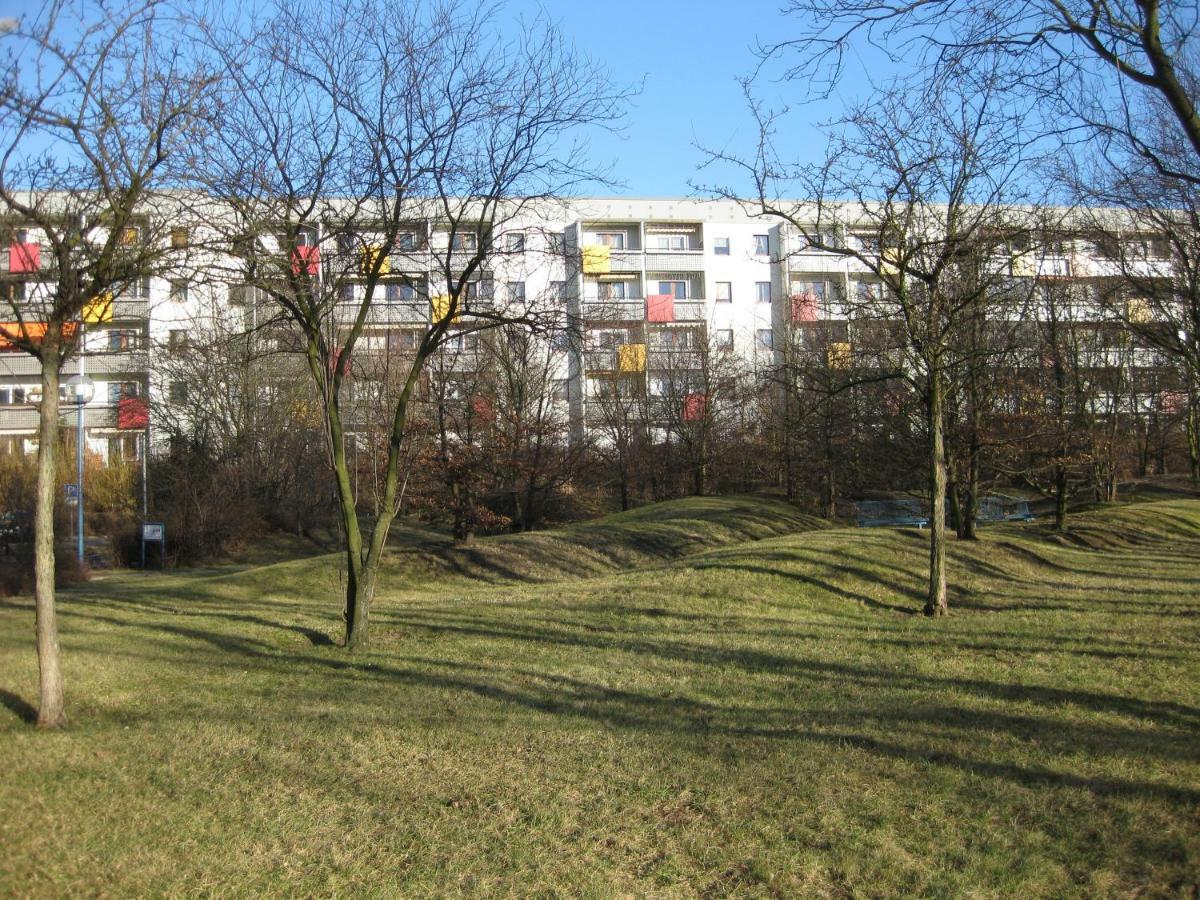2-Zimmer-Ferienwohnung "Garten Der Welt" Berlin Dış mekan fotoğraf