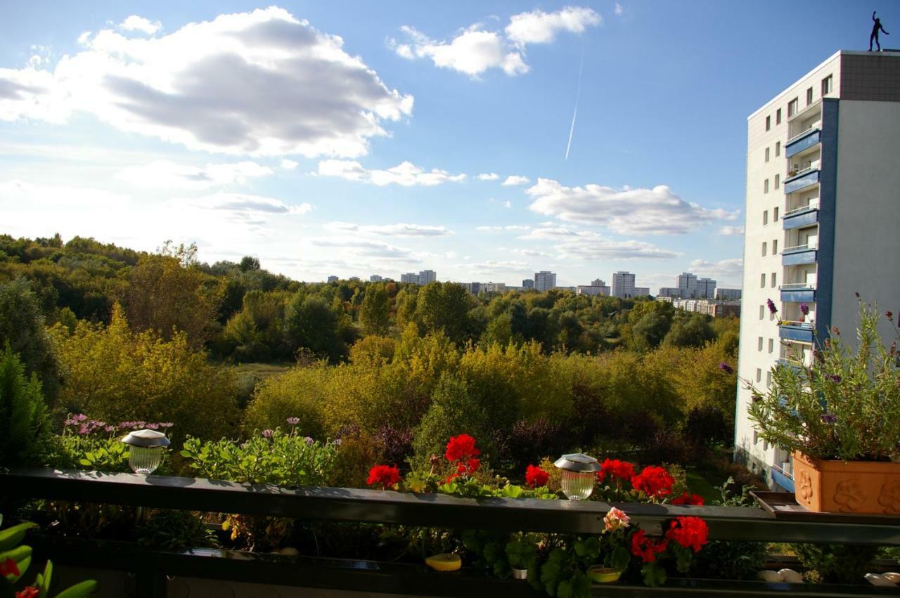 2-Zimmer-Ferienwohnung "Garten Der Welt" Berlin Dış mekan fotoğraf